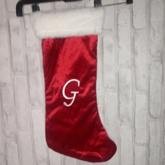 custom embroidered stocking with a G - Picture 10 of 12